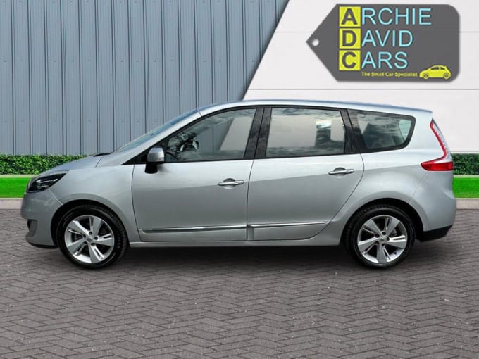 2012 Renault Grand Scenic