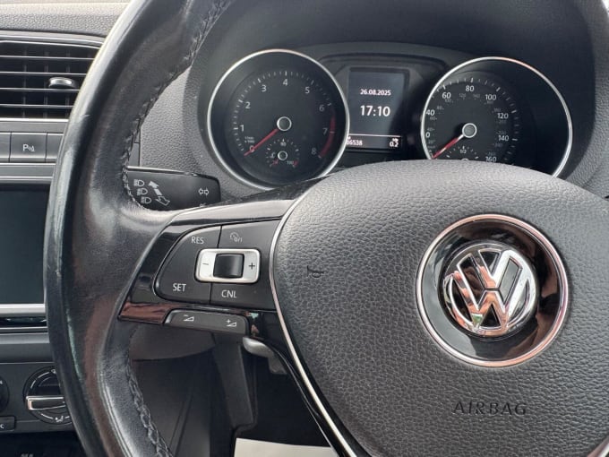 2017 Volkswagen Polo