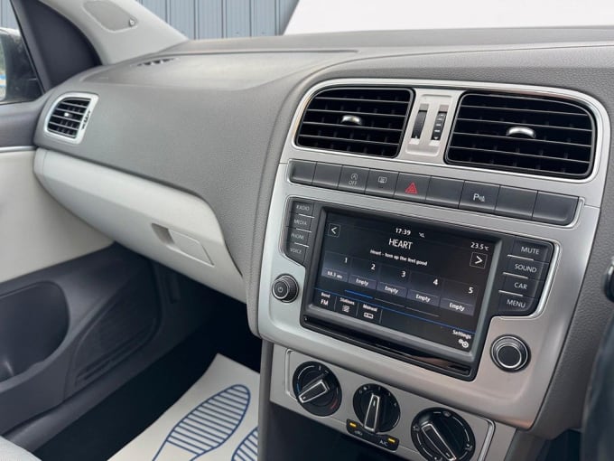 2017 Volkswagen Polo