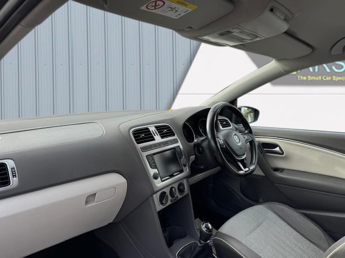 2017 Volkswagen Polo
