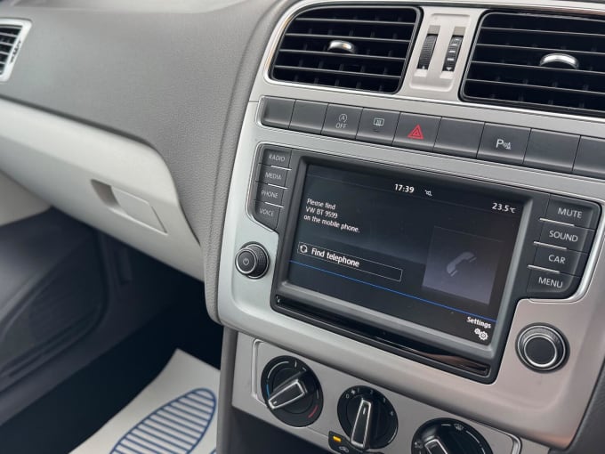 2017 Volkswagen Polo