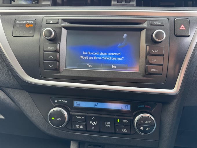 2014 Toyota Auris