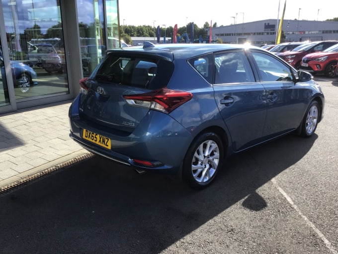 2015 Toyota Auris