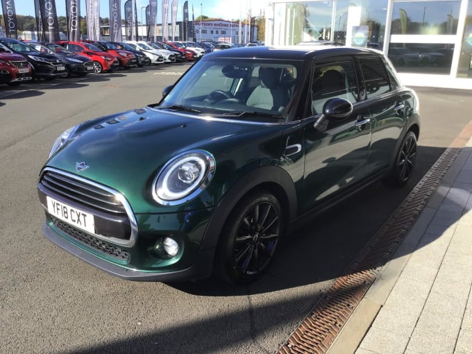 2018 Mini Hatch