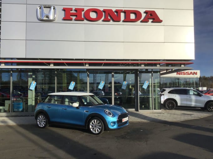 2018 Mini Hatch