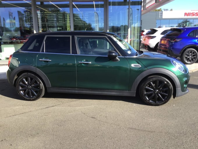 2018 Mini Hatch