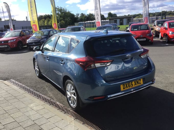 2015 Toyota Auris