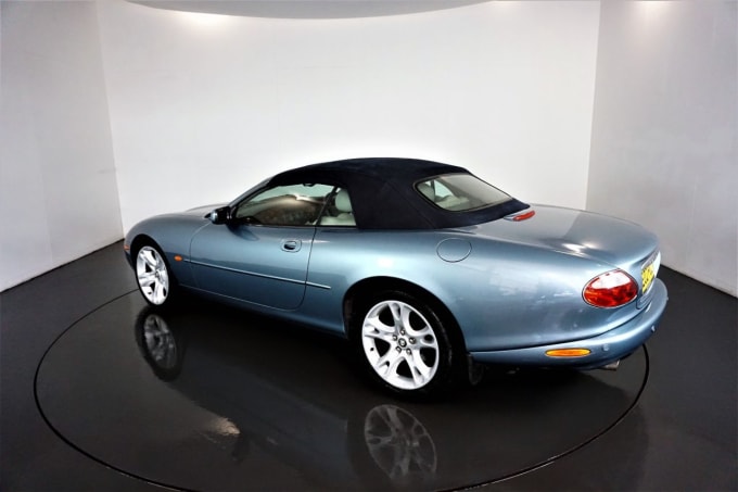 2002 Jaguar Xk8
