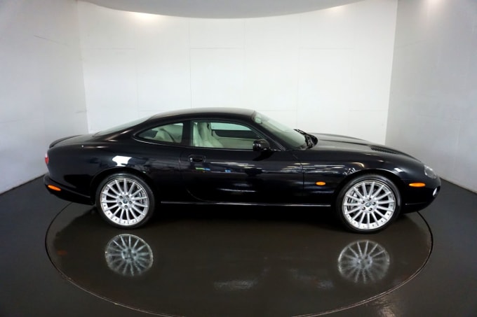 2005 Jaguar Xk8