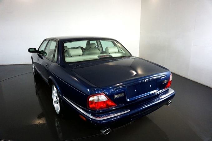 2000 Jaguar V8 Xj Srs