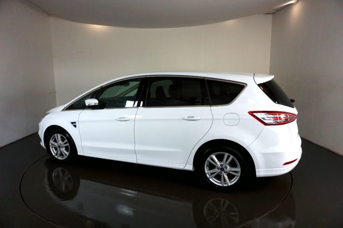 2017 Ford S-max