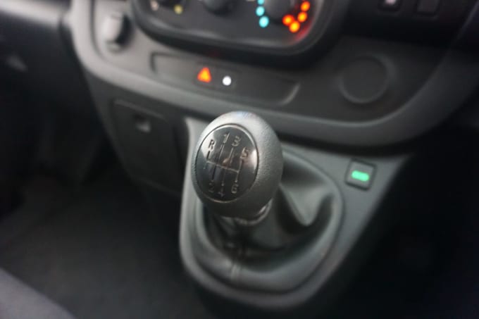 2016 Vauxhall Vivaro