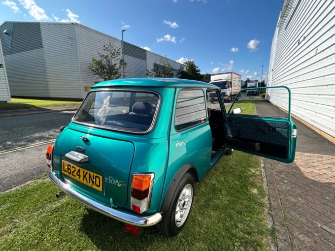 2025 Rover Mini