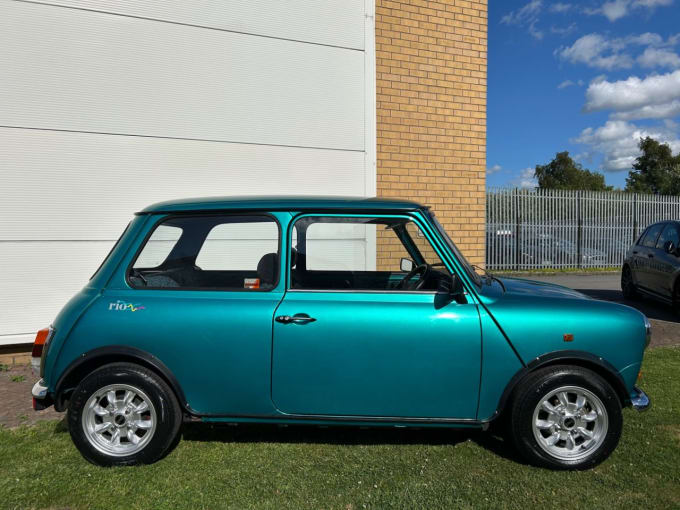 2025 Rover Mini