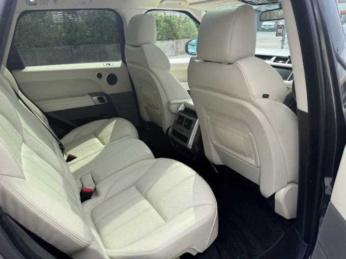 2025 Land Rover Range Rover Sport