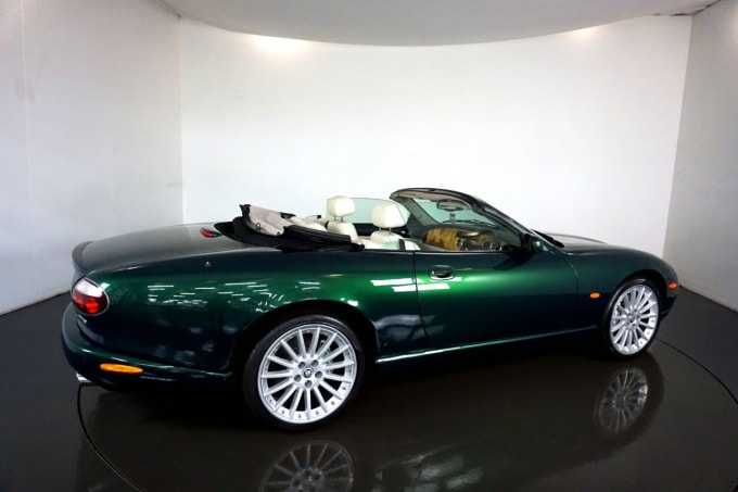 2005 Jaguar Xk8