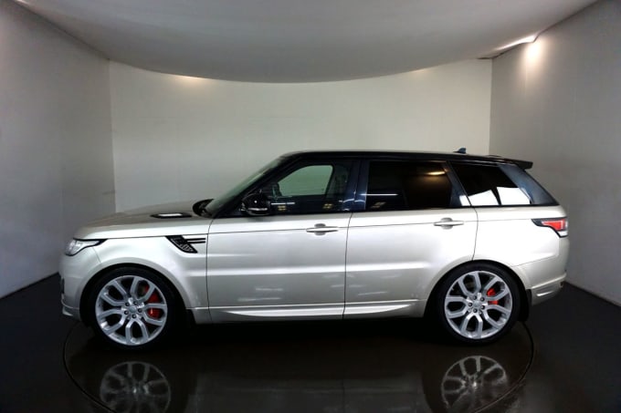 2025 Land Rover Range Rover Sport