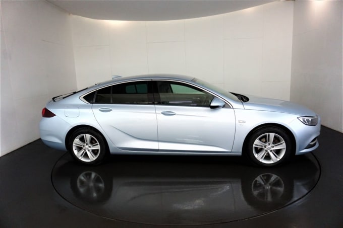 2018 Vauxhall Insignia