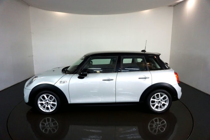 2024 Mini Hatch Cooper