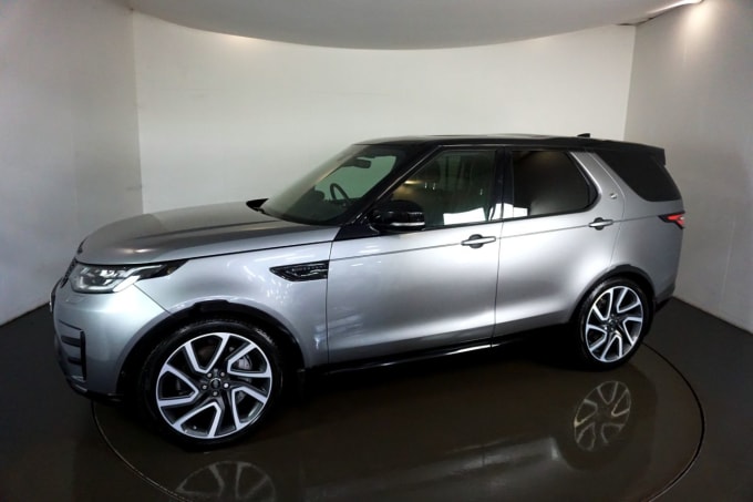 2024 Land Rover Discovery 5