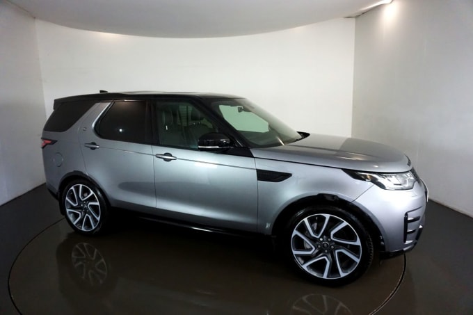 2024 Land Rover Discovery 5