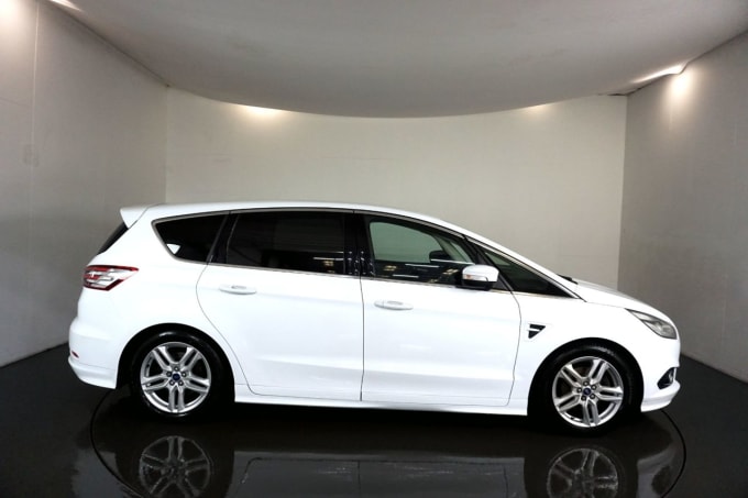 2024 Ford S-max