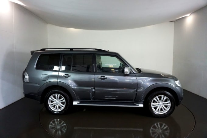 2024 Mitsubishi Shogun