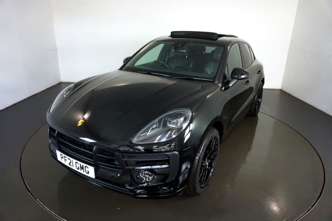 2025 Porsche Macan