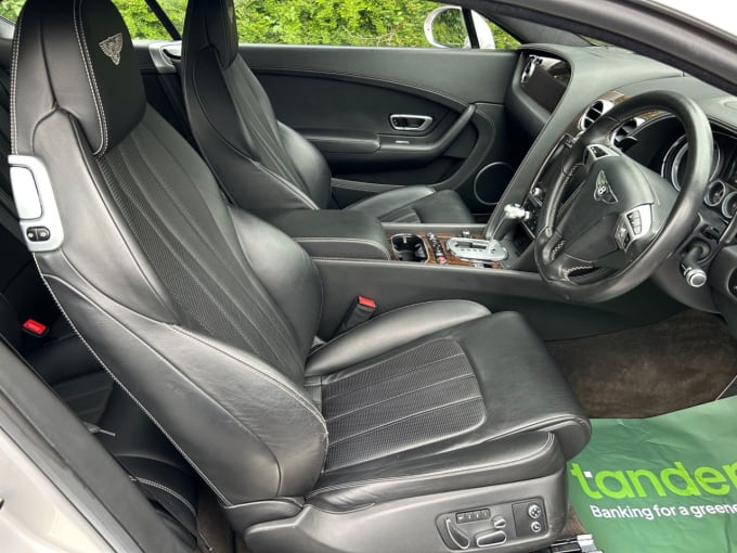 2025 Bentley Continental