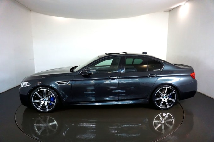 2025 BMW M5