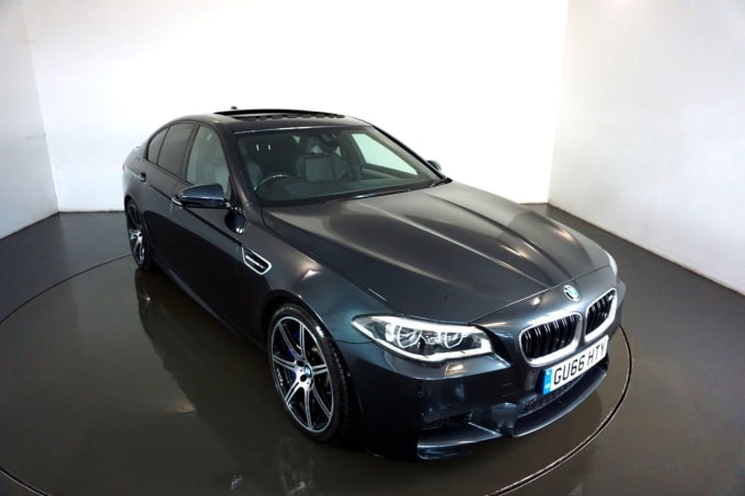 2025 BMW M5