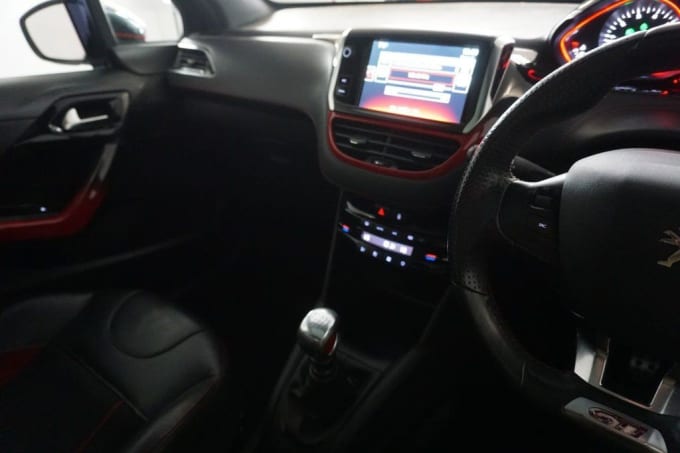 2014 Peugeot 208
