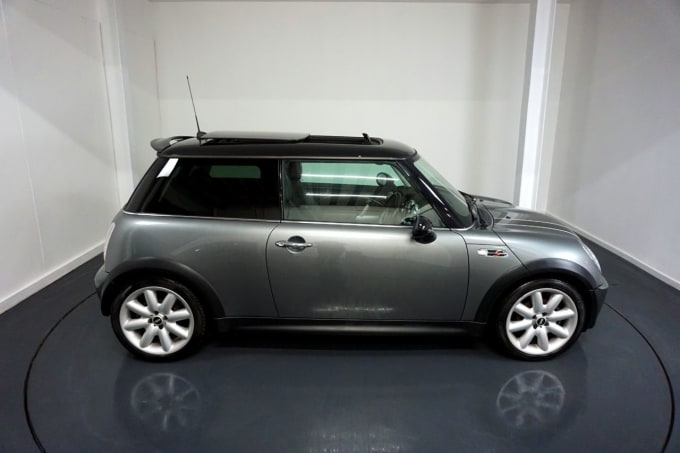 2025 Mini Hatch