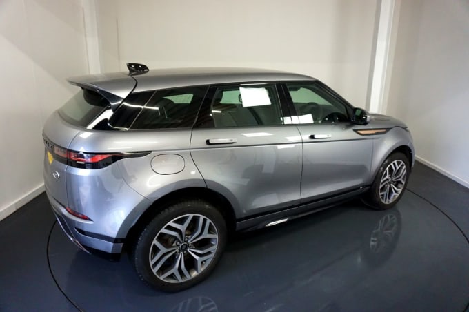 2025 Land Rover Range Rover Evoque