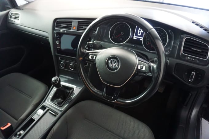 2017 Volkswagen Golf