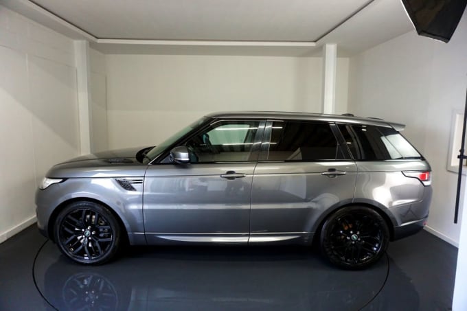 2025 Land Rover Range Rover Sport