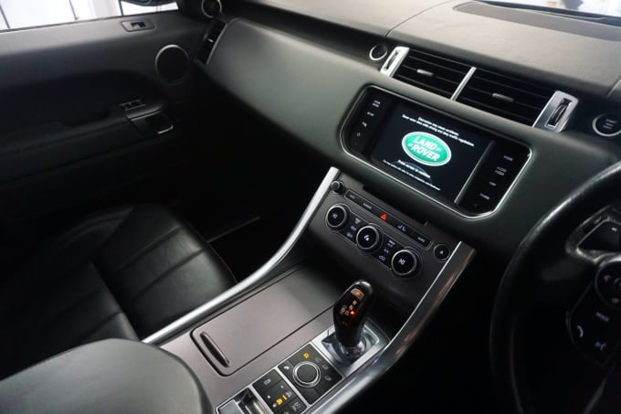 2025 Land Rover Range Rover Sport