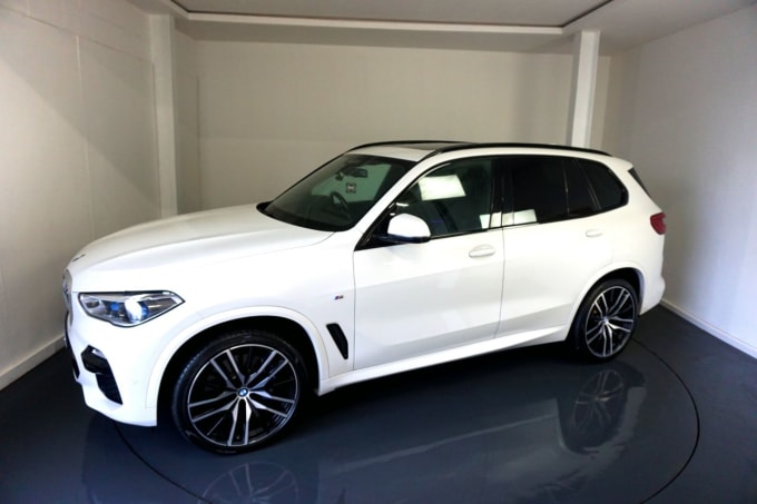 2025 BMW X5