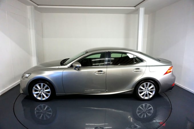 2025 Lexus Is