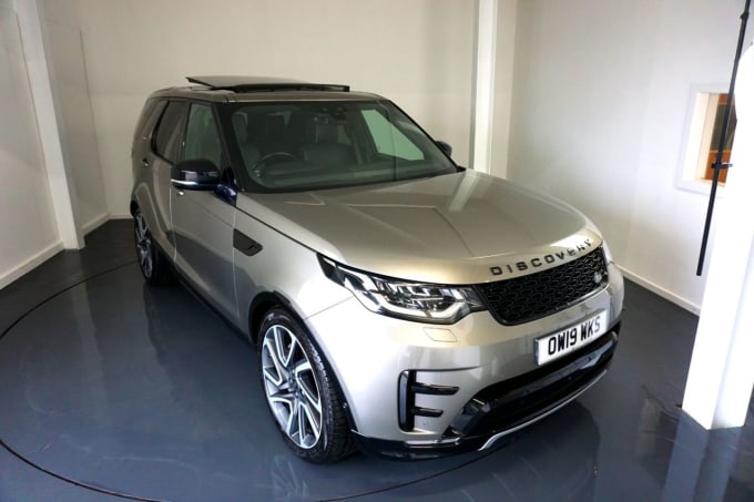 2025 Land Rover Discovery 5