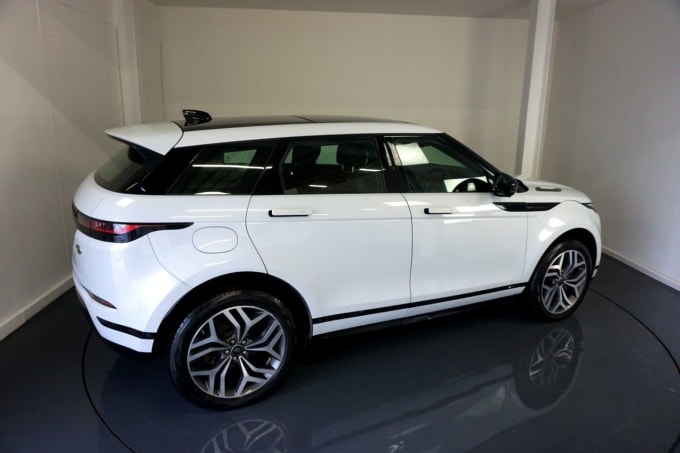 2025 Land Rover Range Rover Evoque