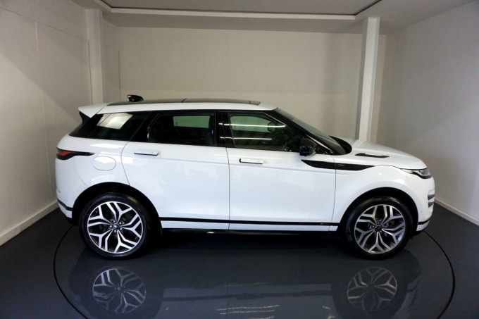 2025 Land Rover Range Rover Evoque