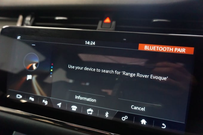 2025 Land Rover Range Rover Evoque