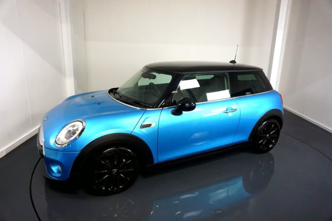 2025 Mini Hatch