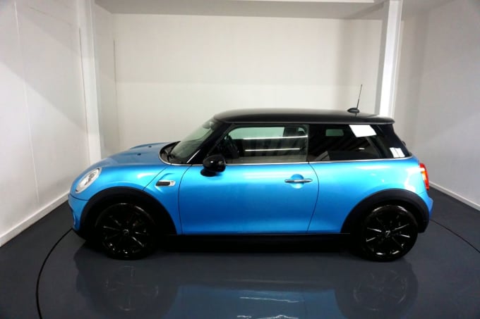 2025 Mini Hatch