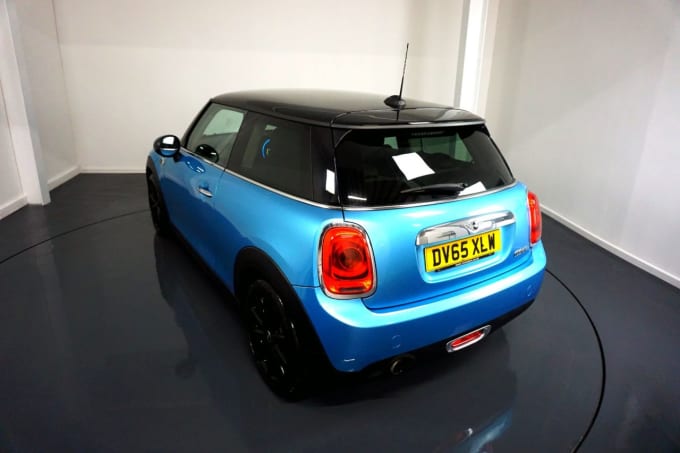 2025 Mini Hatch