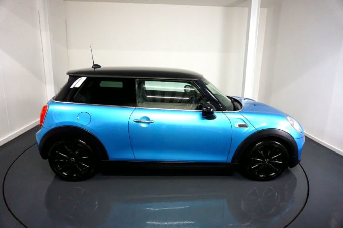 2025 Mini Hatch