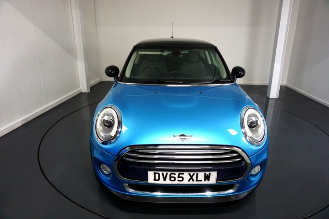 2025 Mini Hatch