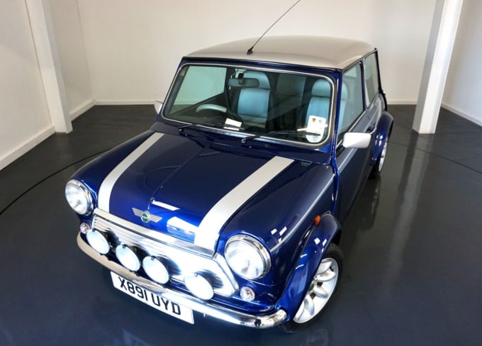 2025 Rover Mini