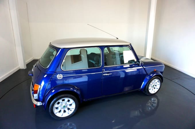 2025 Rover Mini